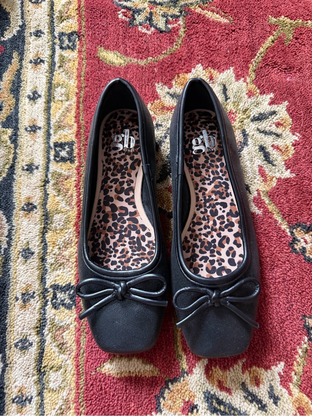 Gianni Bini Black Square-Toe Ballet Flats with Bow